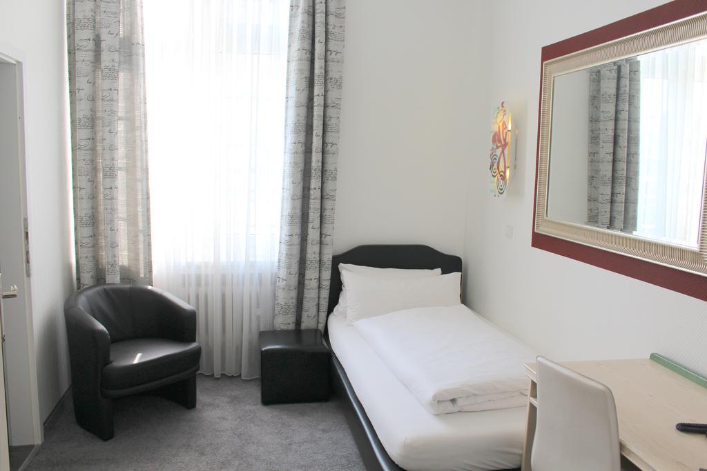 Hotel Heidelberger Hof Düsseldorf Extérieur photo